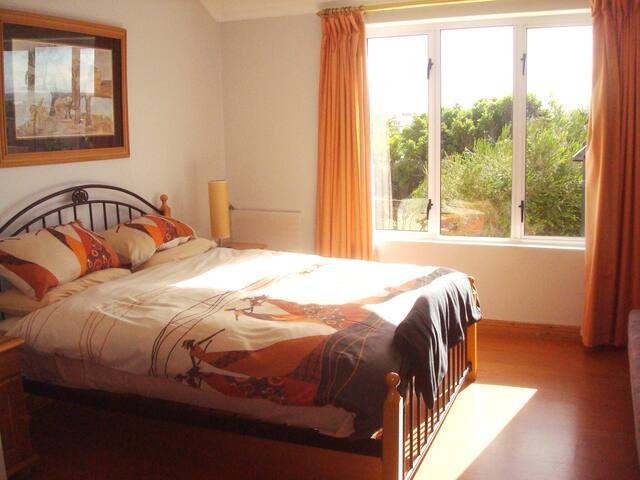 West Beach Manor gallery image 4