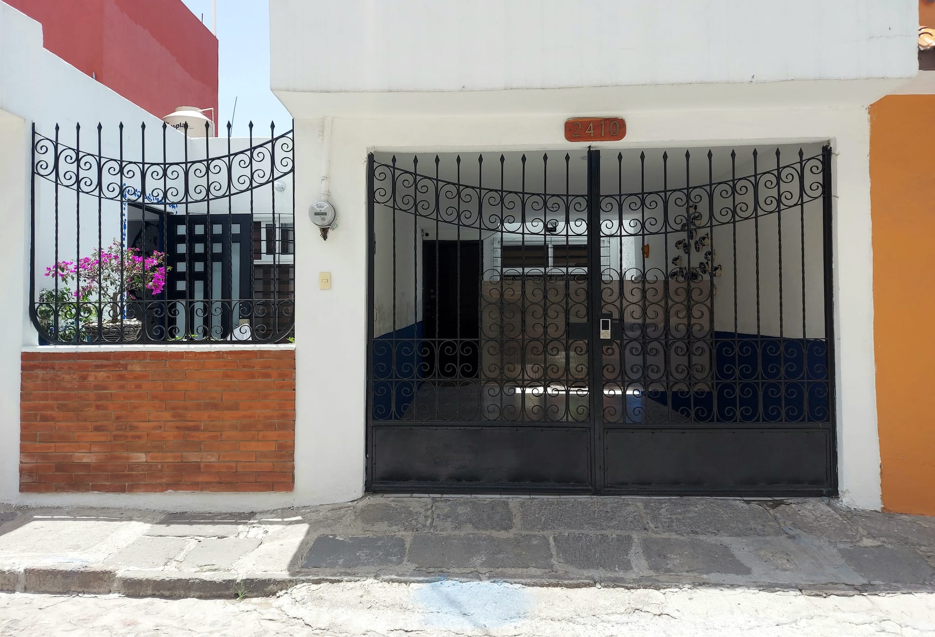 13 Nights in Puebla• Convention Center •wifi