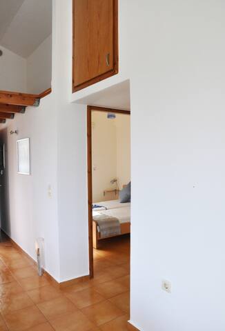 Emmanouela apartment – cozy apartment by the sea gallery image 3