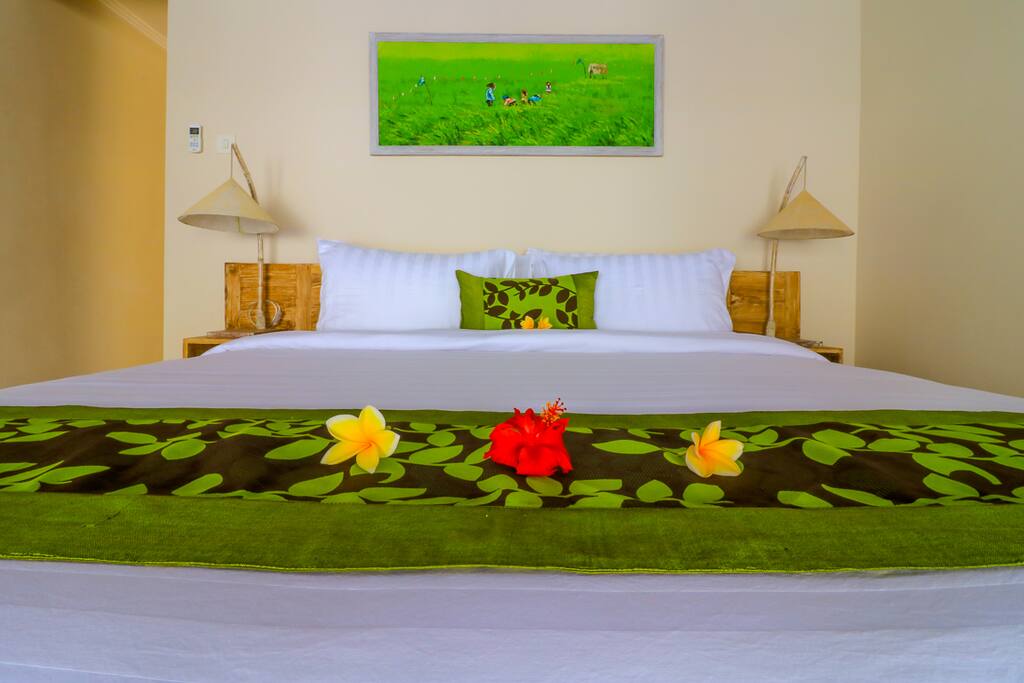 King size bed