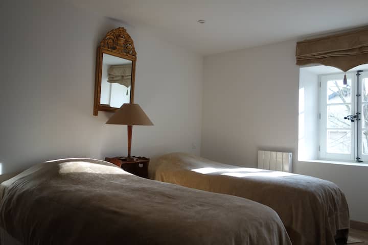 Chambre 1 Suite parentale avec salle de douche