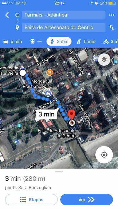 300 metros da Praia caminhando, ao lado de entretenimento, artesanato e restaurantes.