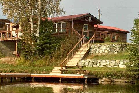 Waterfront Home on beautiful Big Lake Alaska