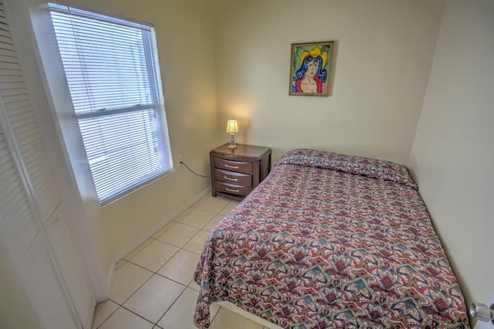 Oleander Beach Lodge #1
