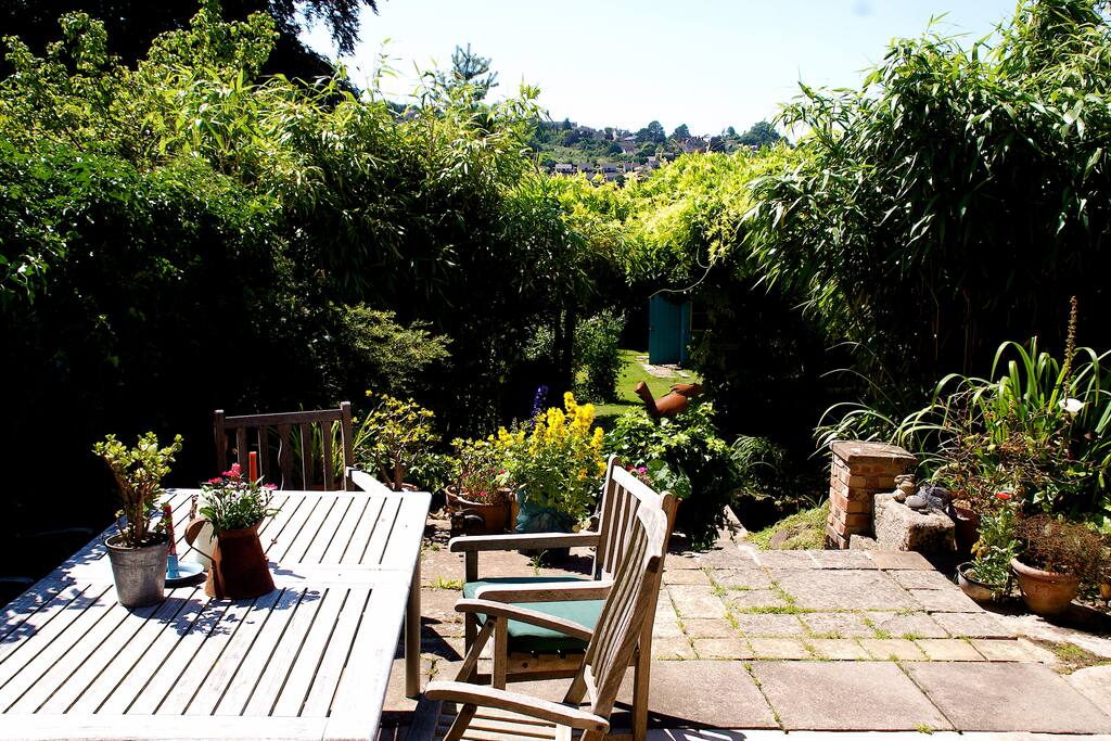 Breakfast in the sunshine