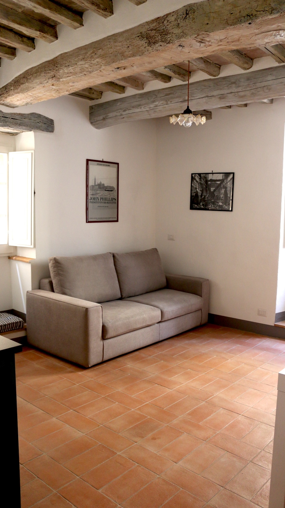 Popular Airbnb listing: Via del Bacio Uno (literally Kiss Street One) in Pienza