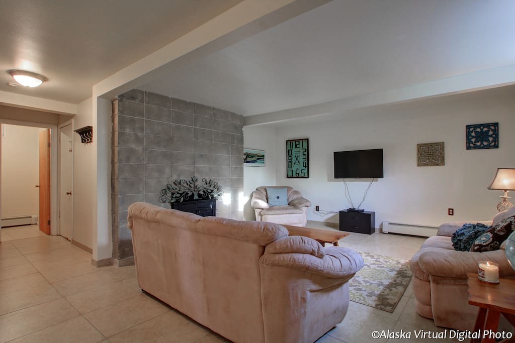 Living room/hallway to half bath