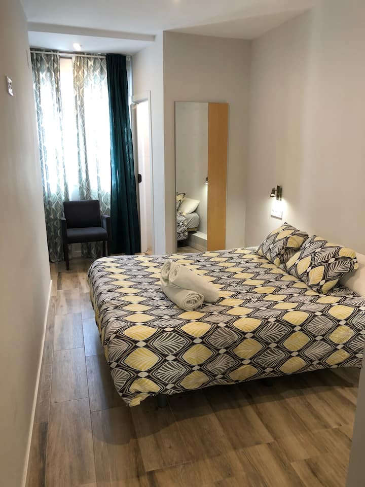 საძინებელი 1