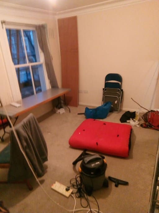 bedroom in the course of arrangement