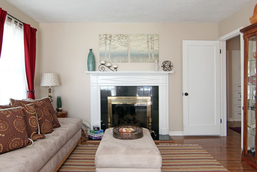 Gas fireplace in front room