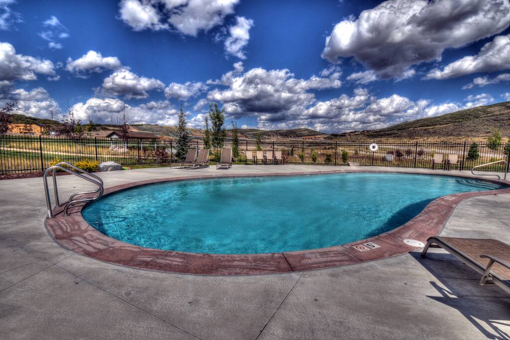 Clubhouse Pool (summer)