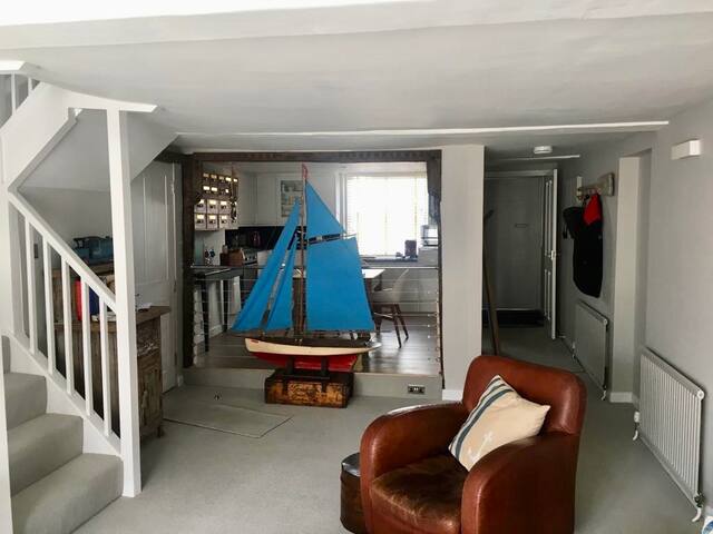 Airbnb Topsham Holiday Rentals Places To Stay England