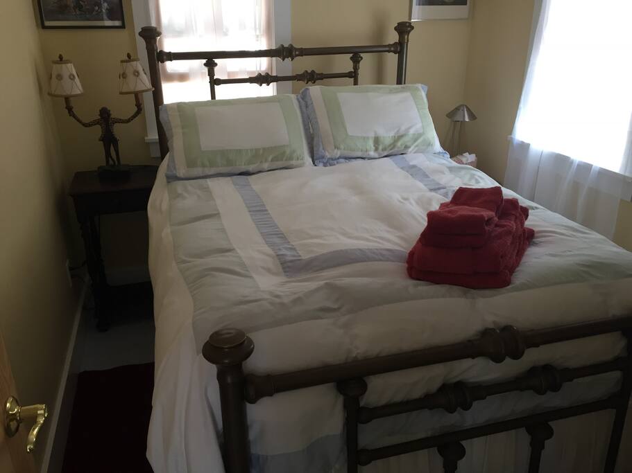 Master bedroom w/full bed.