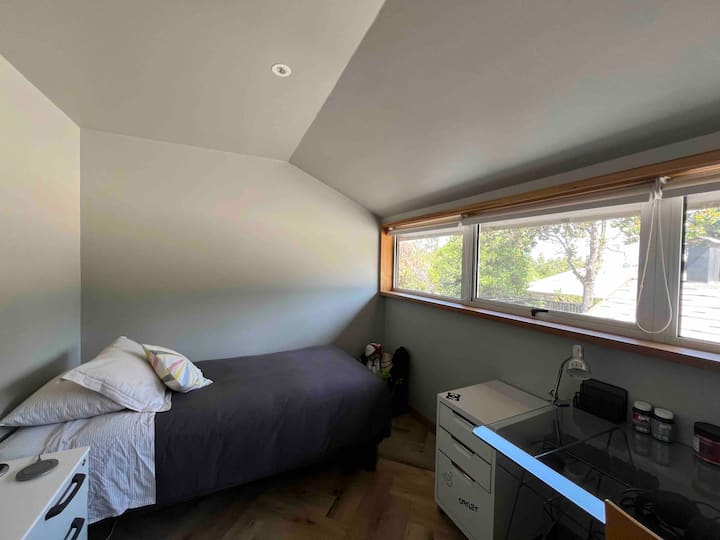 Dhomë gjumi 4