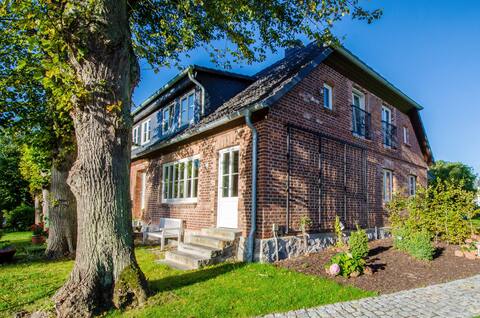 Brick house "Hier ist gut seyn" am Kap Arkona