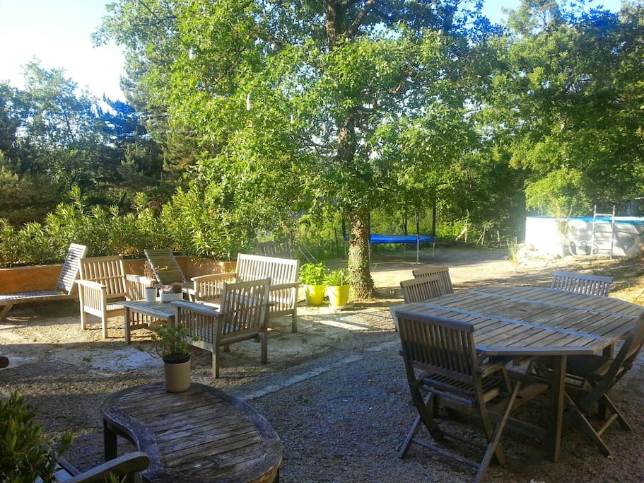 terrasse, piscine et jardin