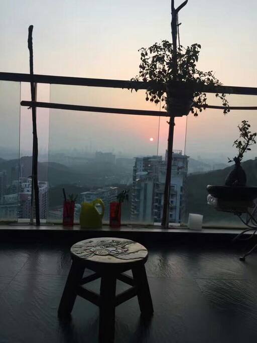 阳台夕阳