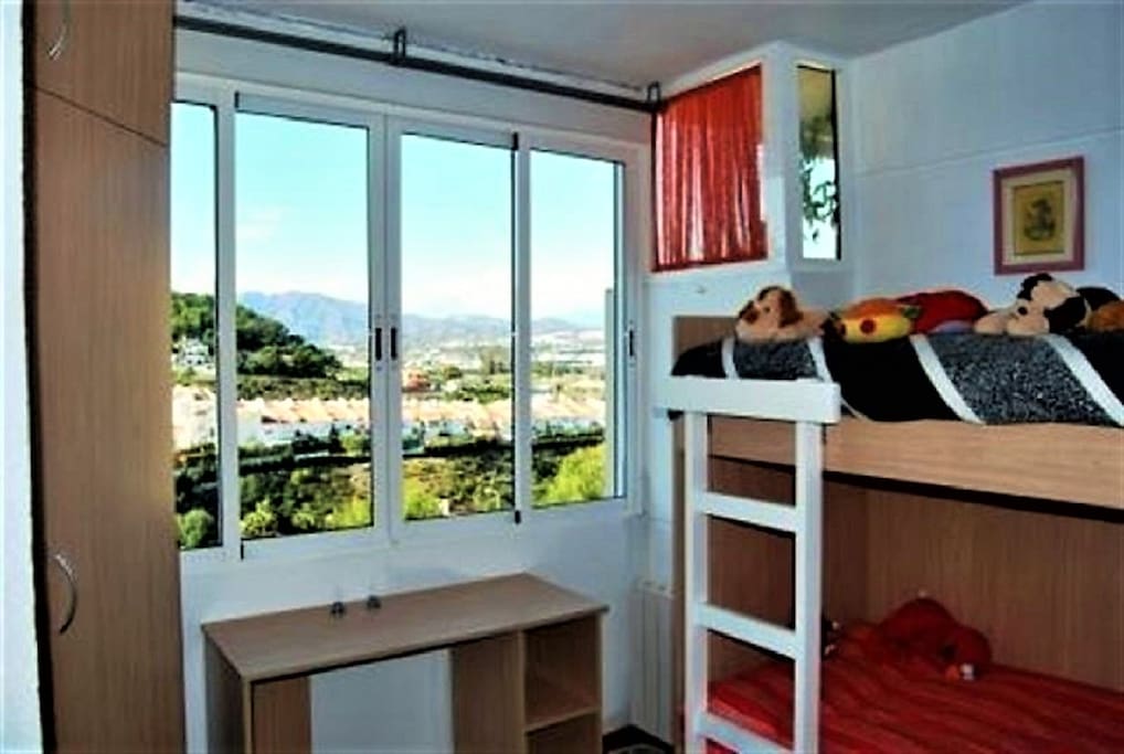 Dormitorio con litera