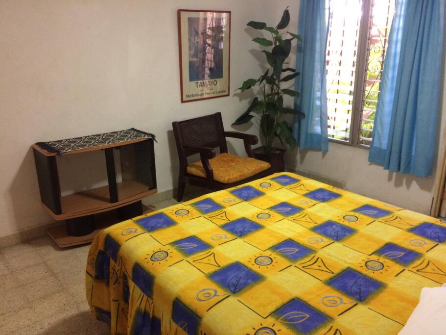 Otro ángulo de la habitación