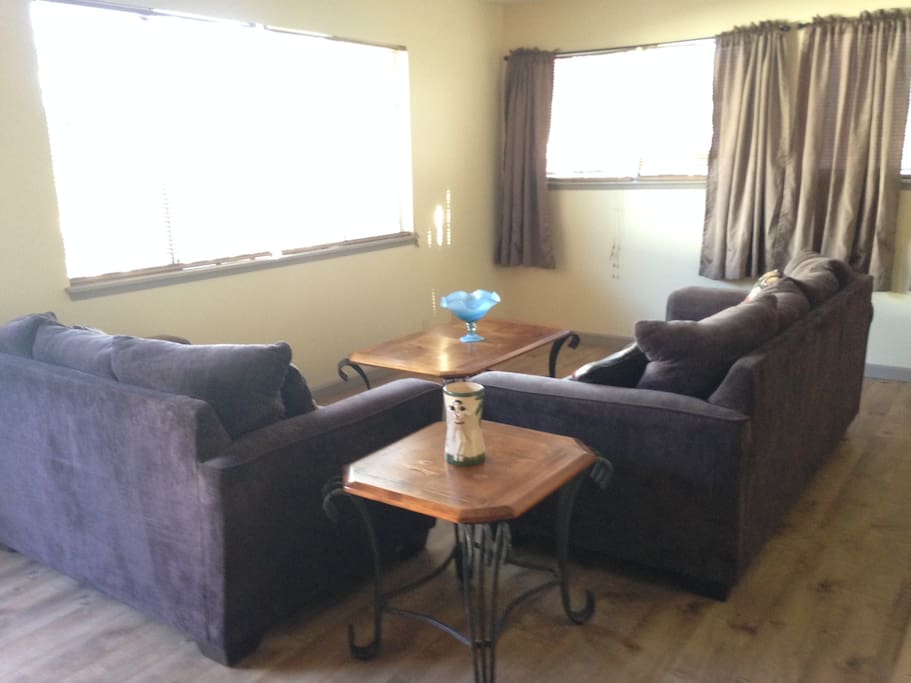 Living room with view of the backyard