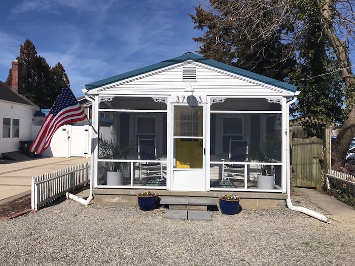 Cottage by the Sea Steps to Downtown Rehoboth! Cottages for Rent in