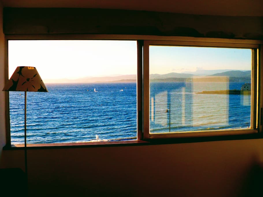 Une situation en front de mer