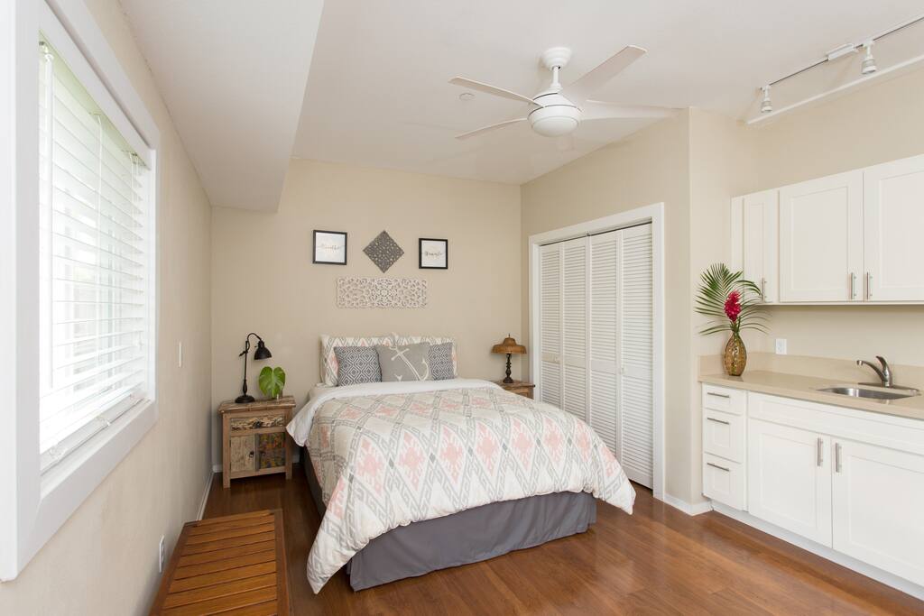 Enjoy your the North Shore in style.