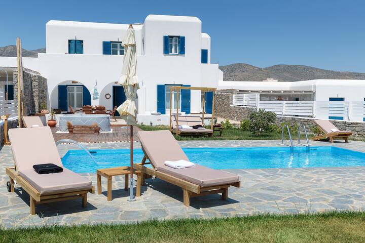 Villa Othis: 2villas 2pools+Jacuzzi sea view Paros gallery image 2
