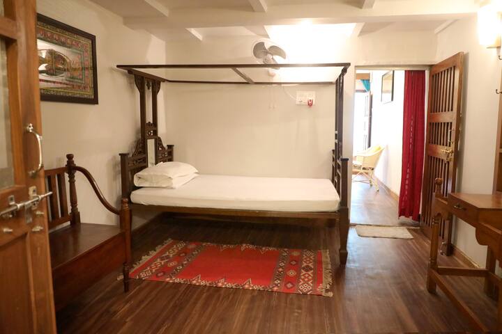 საძინებელი 2