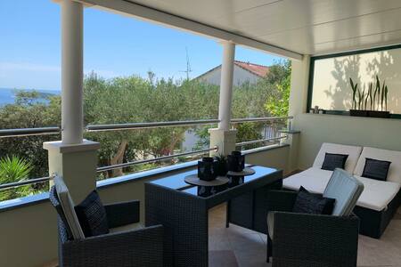 Villa Darko: Love nest for 2 :)