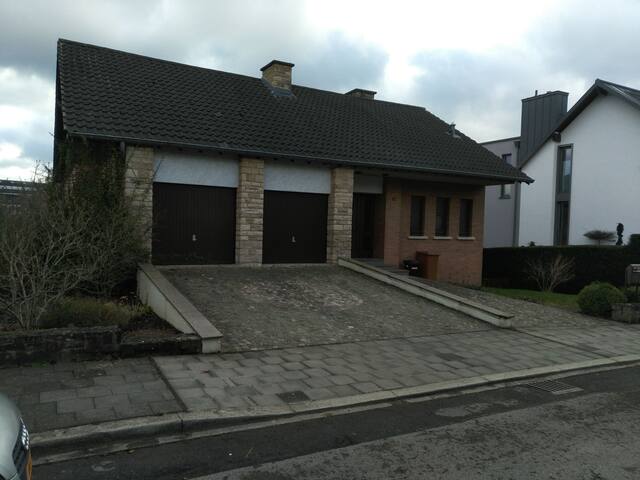 10'mn Central Station/City Center/Kirchberg/Findel