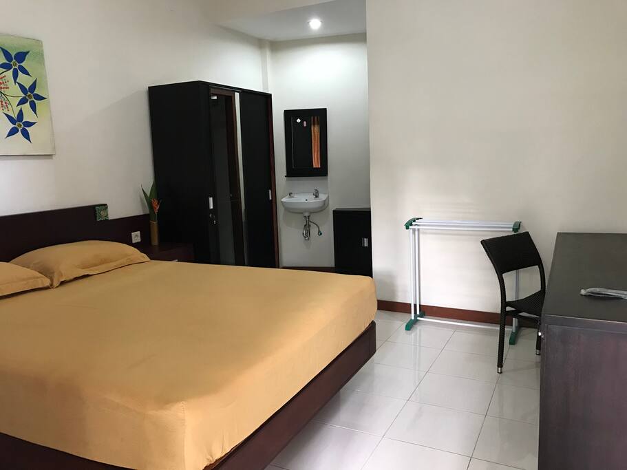 Semua furniture dalam keadaan baru dan baik