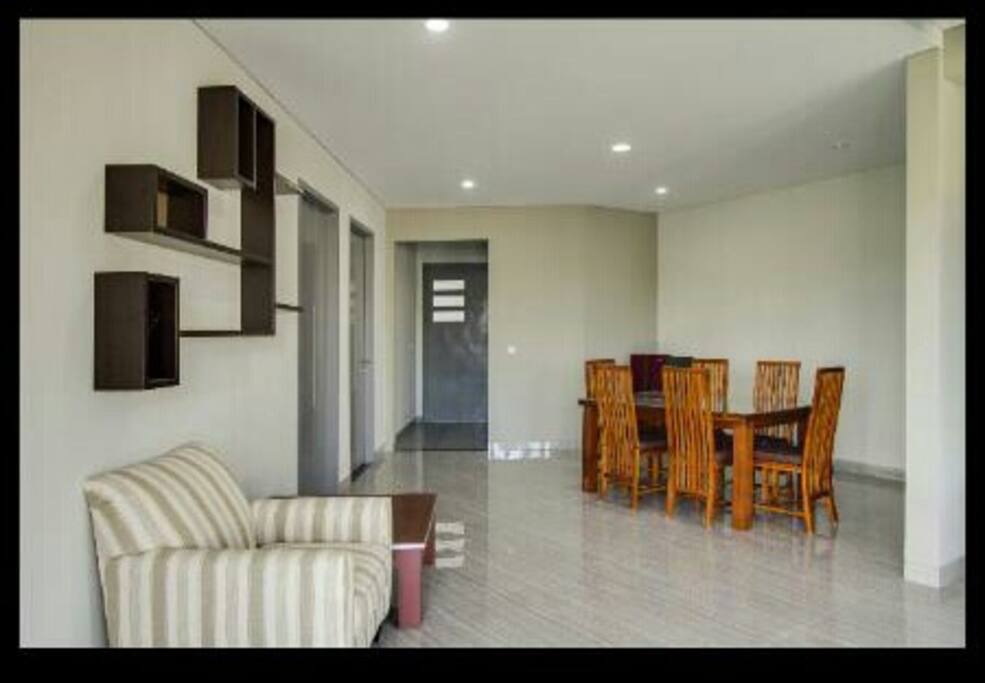 Dinning Table