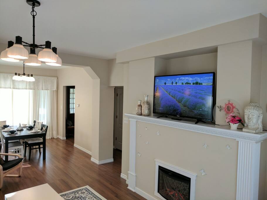 4K UHD/HDR television, provides high-quality picture and has built-in Chromecast for all your streaming needs