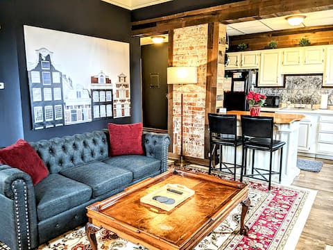 Popular Airbnb listing: Apt A at The Benninghofen House in Hamilton