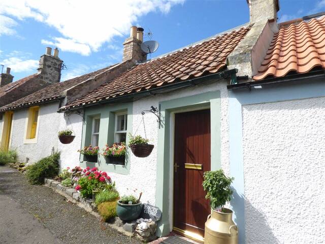 Burnside Cottage Kilrenny A Cosy Coastal Retreat Cottages