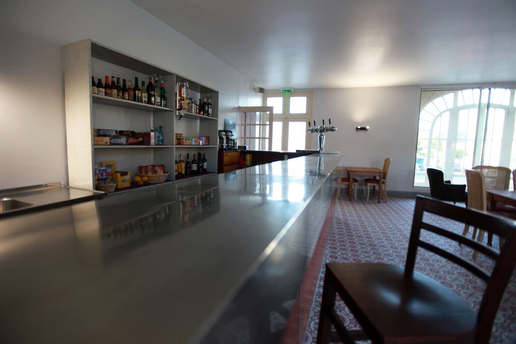 Le bar de l'hôtel