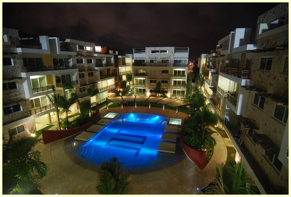 Building,Hotel,Resort,Pot,Pottery