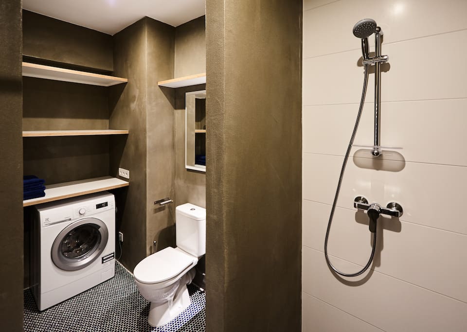 In bathroom you will find brand new washing machine, hair dryer, floor heating.