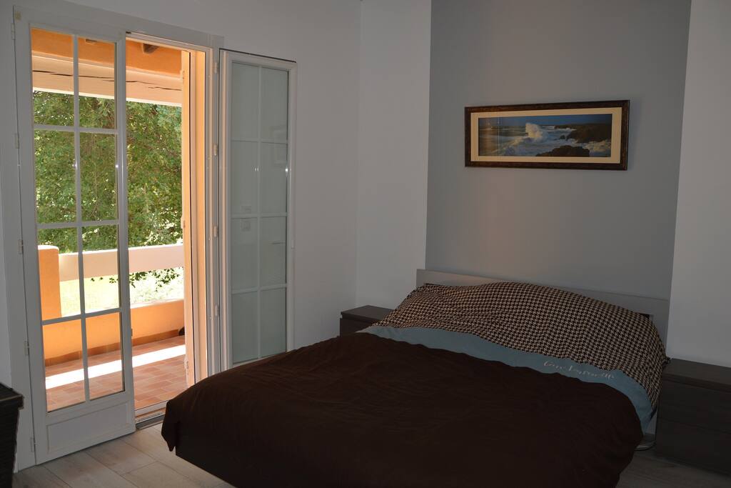 Chambre parental avec balcon au 1er