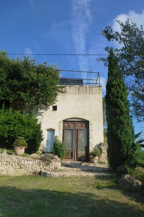 Unique house in the country side of Tarragona