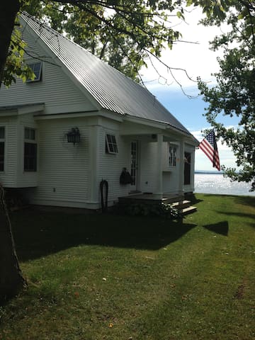 Airbnb Champlain Vacation Rentals Places To Stay New York