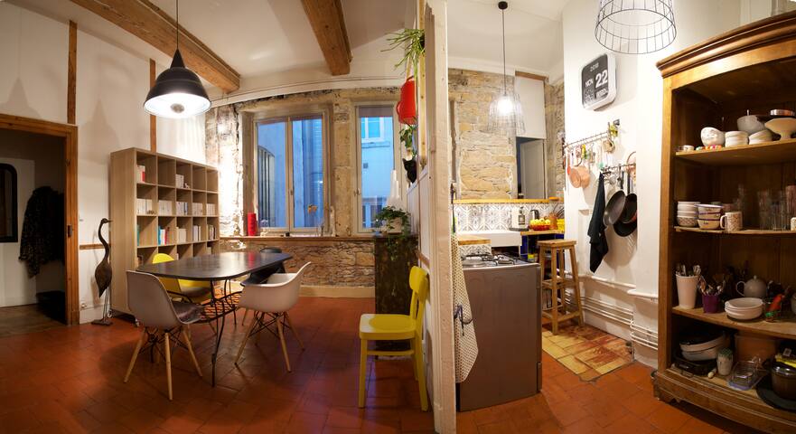 Appt pour 8 personnes à Lyon 1er gallery image 4