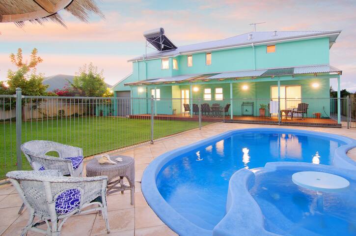 OUR BEACH SHACK -ULTIMATE SEASIDE EXPERIENCE gallery image 2