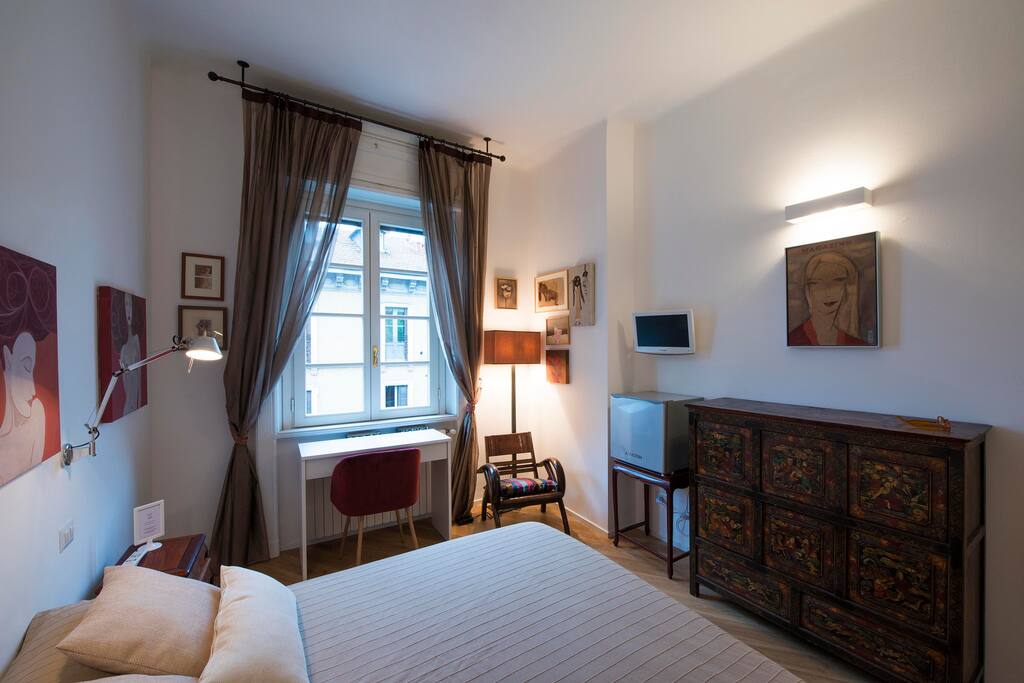 Guest room