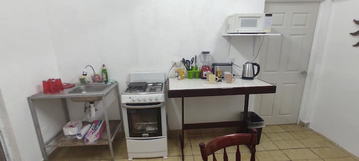 Acogedor Depto. Céntrico Con Amplió Patio Y Asador - Monclova