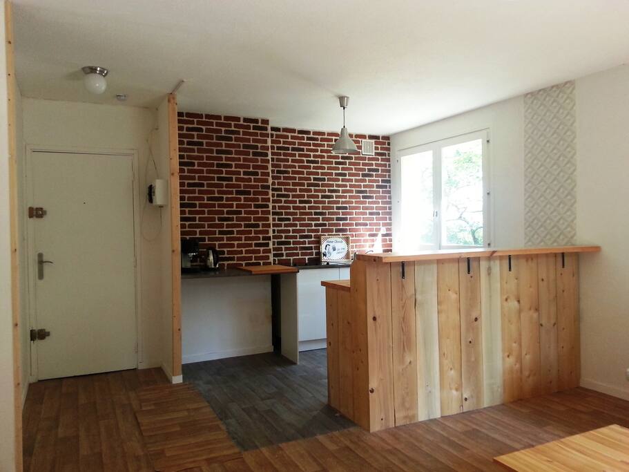 Cuisine fonctionnelle avec plaques cuisson electriques