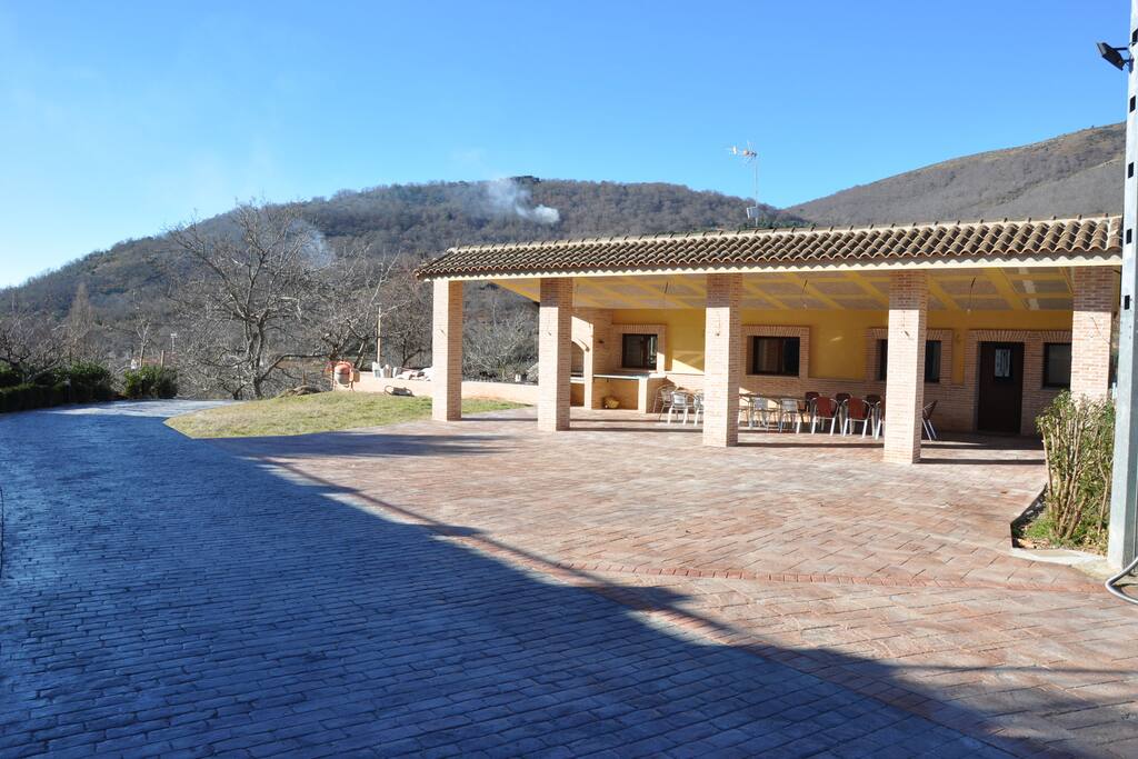 Porche y patio
