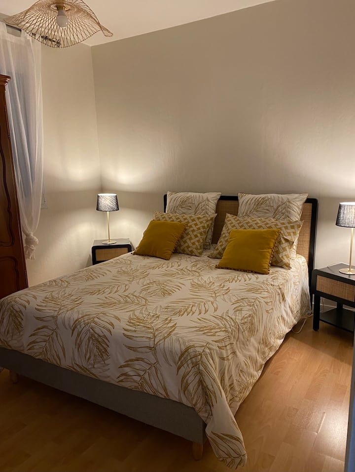 საძინებელი 1