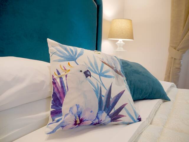 Conti private house next to the Duomo gallery image 4